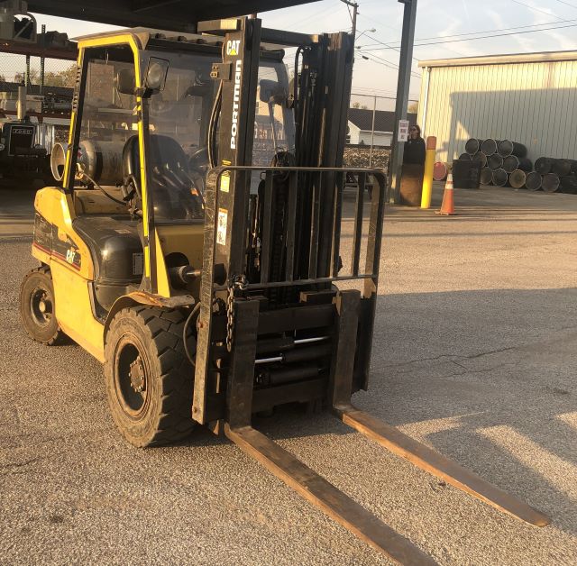 2007 Caterpillar P6000 Forklift (950694) - Image 2
