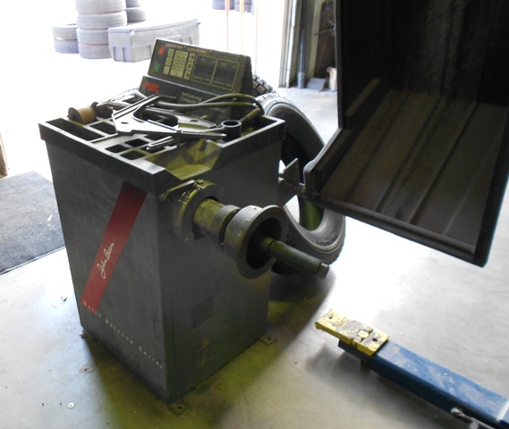 John Bean Wheel Balancer R4100 SC
