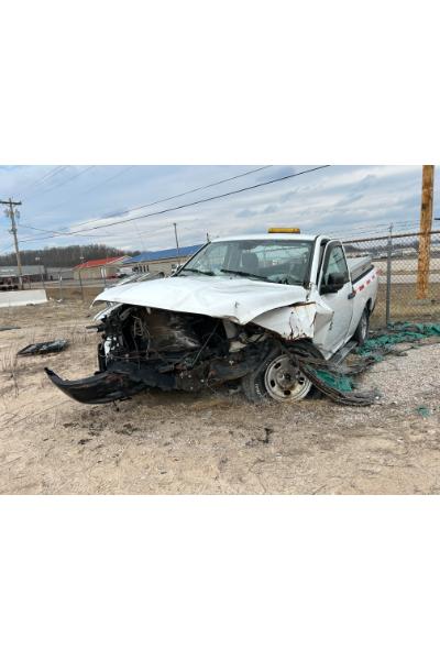 Salvage - 2017 Ram 1500 (341959) - Image 2
