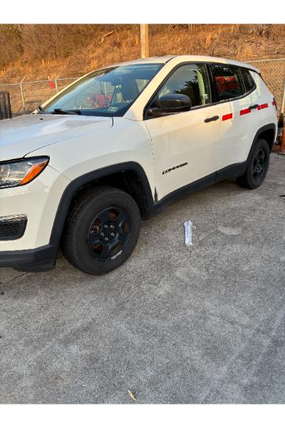 2017 Jeep Compass (221199) - Image 1