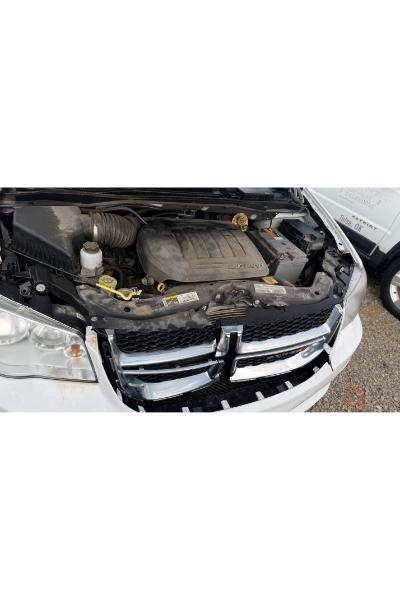SALVAGE - 2015 Dodge 14T 4X2 Minivan (201243) - Image 3