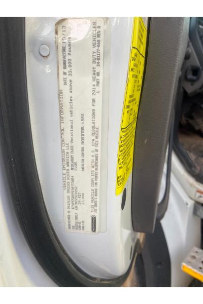 Salvage - 2014 Freightliner Material Handler (860113) - Image 6