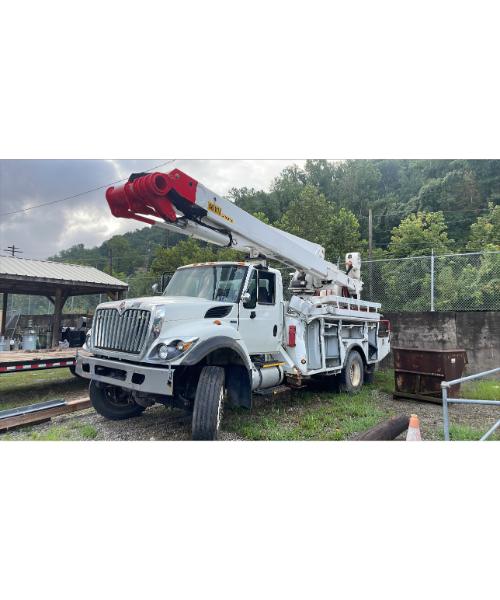Salvage - 2015 International Material Handler (860118) - Image 2